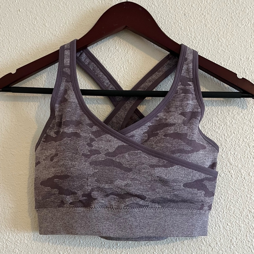 Amazon Camo Seamless Sports Bra Size Medium